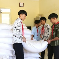 Khẩn trương xuất cấp gạo dự trữ quốc gia hỗ trợ học sinh 