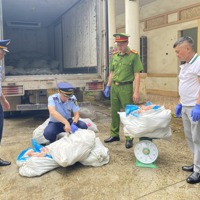“Tuyên chiến không khoan nhượng” với tình trạng thuốc giả, thực phẩm giả