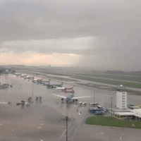 Điều chỉnh, thay đổi lịch bay do mưa lớn