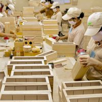 Vượt "bão" giá logistics và chính sách thuế, ngành gỗ tìm cơ trong nguy