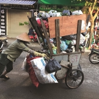 Phân loại rác tại nguồn: Có chế tài nhưng khó thực thi