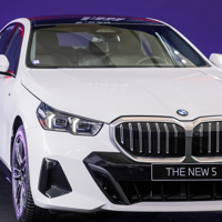 Nâng cấp thiết kế và công nghệ BMW 5 Series hoàn toàn mới có giá từ 2,589 tỷ đồng