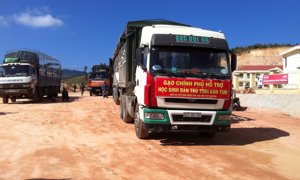 Xuất cấp hơn 1.925 tấn gạo hỗ trợ học sinh 3 địa phương