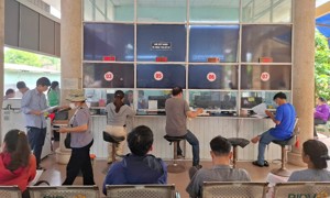 Thuế giảm mạnh giúp loại bỏ việc mua bán đất kê “2 giá” 