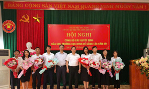 Công bố quyết định bổ nhiệm lãnh đạo Chi cục Dự trữ Nhà bongdaso tin tức khu vực V