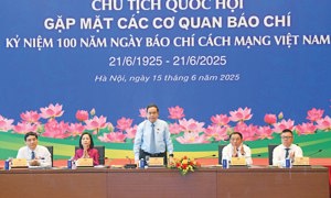 Chủ tịch Quốc hội Trần Thanh Mẫn: Luôn giữ “tâm sáng, lòng trong, bút sắc”, phục vụ Tổ quốc, phục vụ Nhân dân