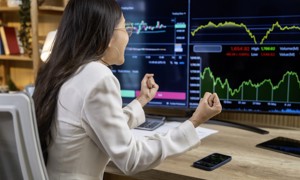VN-Index thăng hoa, sắc xanh lan tỏa toàn thị trường phiên 16/6