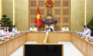 Thủ tướng Chính phủ: Ứng phó linh hoạt trước tình hình xung đột Trung Đông