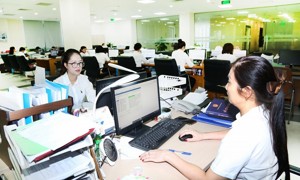 Phân cấp mạnh mẽ thẩm quyền quản lý nội ngành của Bộ trưởng Bộ Tài chính trong nhiều lĩnh vực