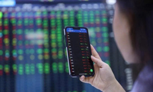 Lợi nhuận quý II khởi sắc, cổ phiếu trụ vững đường đua 1.400 điểm?