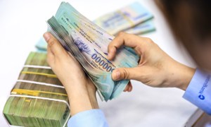 Gỡ "phanh" tín dụng, mở cuộc đua bình đẳng cho các ngân hàng