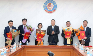 Bộ Tài chính công bố quyết định điều động, bổ nhiệm cán bộ lãnh đạo các đơn vị trực thuộc