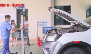 VIDEO: Chiêu mới: Giả nhân viên đăng kiểm, dẫn dụ cài app đánh cắp thông tin