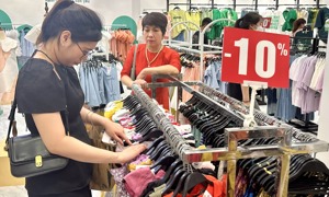 Giá cả giữ nhịp ổn định trong tháng 7