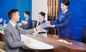 Hé dần kết quả kinh doanh ngân hàng 6 tháng, vẫn tươi màu rực rỡ