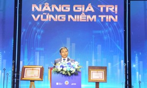 Bộ trưởng Bộ Tài chính Nguyễn Văn Thắng: Thị trường chứng khoán khẳng định vai trò “huyết mạch” của nền kinh tế hiện đại