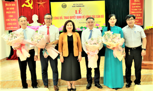 Thống kê tỉnh Tuyên Quang công bố Quyết định về công tác cán bộ