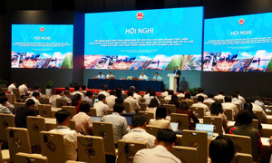 Tháo gỡ các điểm nghẽn về chính sách - tạo đà cho TP. Hồ Chí Minh phát triển bền vững