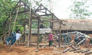 Ngành Tài chính tích cực chung tay xóa nhà tạm, nhà dột nát trong cả nước