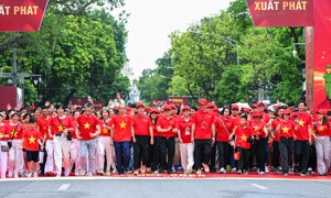 Hơn 1 triệu người cùng đi bộ vì một Việt Nam đoàn kết, hùng cường tiến vào kỷ nguyên mới