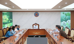 Bộ Tài chính bàn cơ chế hỗ trợ công chức, người lao động làm việc xa nhà