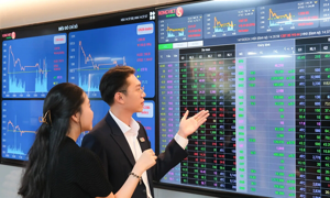 VN-Index phiên 27/8: “Hụt hơi” trước ngưỡng 1.700 điểm