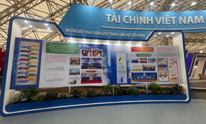 Trưng bày hàng nghìn tư liệu, hình ảnh, hiện vật quý giá về “80 năm ngành Tài chính Việt Nam - Kiến tạo và Phát triển”