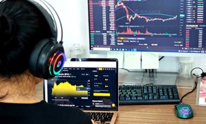 Sau ngân hàng - chứng khoán - bất động sản: Ngành nào sẽ tiếp sóng thị trường?