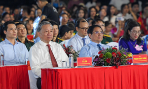 Chùm ảnh: Các đồng chí lãnh đạo Đảng, Nhà nước dự Chương trình nghệ thuật đặc biệt "Người là Hồ Chí Minh"