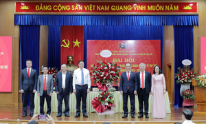 Xây dựng Đảng bộ trong sạch, vững mạnh, gương mẫu, đoàn kết, đồng hành cùng doanh nghiệp, hợp tác xã