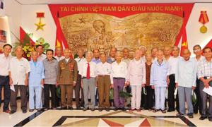 In “đồng bạc Cụ Hồ” ở miền trung