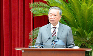 Tổng Bí thư Tô Lâm gặp mặt đại biểu trí thức, nhà khoa học, văn nghệ sĩ nhân kỷ niệm 80 năm Cách mạng tháng Tám và Quốc khánh 2/9