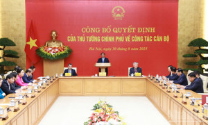 Thủ tướng Phạm Minh Chính trao quyết định giao Quyền Bộ trưởng Ngoại giao
