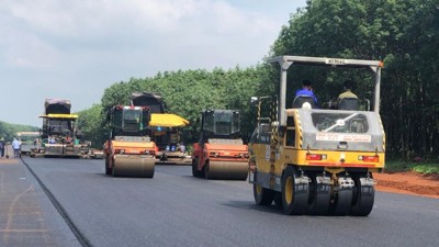 Tháo gỡ vướng mắc cho các dự án đầu tư xây dựng đường bộ cao tốc và bất động sản