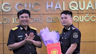 Trao quyết định bổ nhiệm Phó Chánh Văn phòng Tổng cục Hải quan
