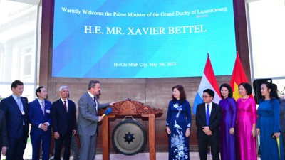 Thủ tướng Luxembourg thăm Sở Giao dịch Chứng khoán TP. Hồ Chí Minh