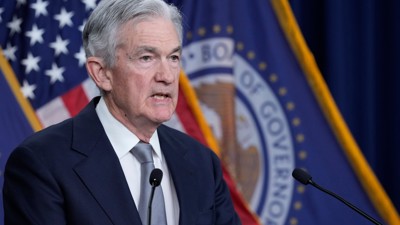Fed tiếp tục duy trì lãi suất ở mức cao nhất 22 năm