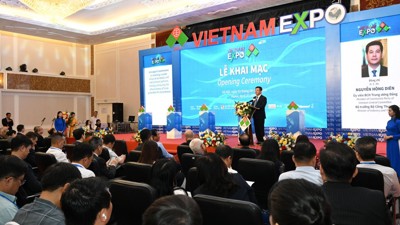 Hơn 480 doanh nghiệp tham dự Hội chợ Thương mại Quốc tế Việt Nam lần thứ 33
