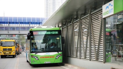 Hà Nội sẽ xây dựng đường sắt đô thị thay cho tuyến buýt nhanh BRT bị "xóa sổ"