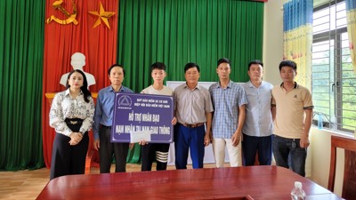 Hỗ trợ gia đình nạn nhân tử vong do tai nạn giao thông tại Bắc Giang, Bắc Ninh