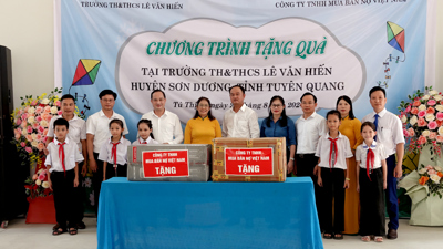 DATC trao tặng quà cho học sinh Trường Lê Văn Hiến – Tuyên Quang