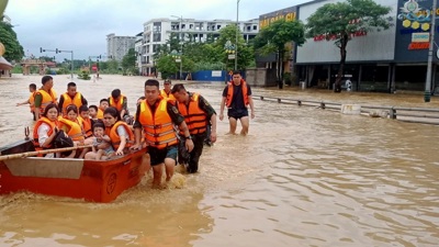 Kịp thời xuất cấp gạo cho Bộ Quốc phòng, Bộ Công an hỗ trợ các địa phương 