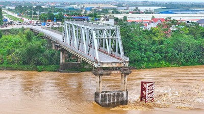 Đề xuất chỉ định thầu rút gọn xây cầu Phong Châu mới