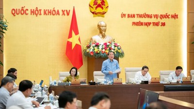 Phấn đấu tốc độ tăng trưởng GDP năm 2025 khoảng 7-7,5% 