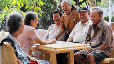 Để người cao tuổi vơi nỗi lo bệnh tật