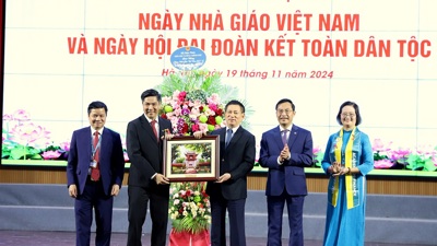 Học viện Tài chính kỷ niệm ngày Nhà giáo Việt Nam và ngày Hội Đại đoàn kết toàn dân tộc