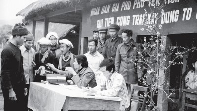 Một số hình ảnh hoạt động của ngành Tài bongdaso wap thời kỳ xây dựng CNXH ở miền Bắc và đấu tranh giải phóng miền Nam