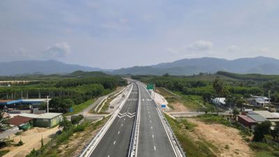 Kết cấu hạ tầng giao thông vận tải quốc gia sau 50 năm thống nhất đất nước
