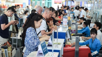Gần 240 nghìn kq bongdaso đi máy bay trong ngày 1/5