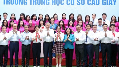 Tổng Bí thư Tô Lâm thăm, động viên ngành giáo dục và đào tạo Thủ đô